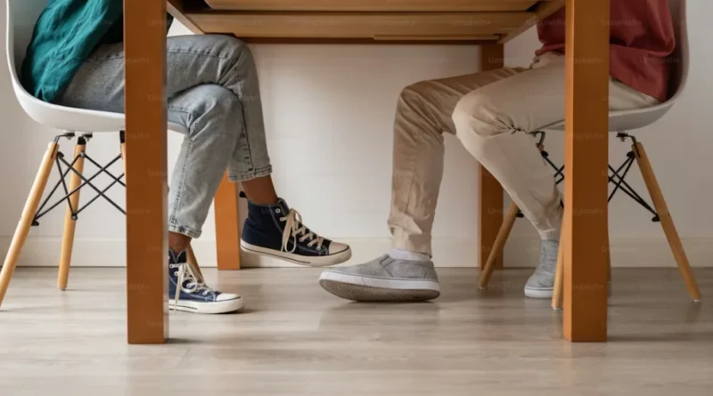 What Role Do Sturdy Table Legs Play in Achieving Perfect Work Surface Balance