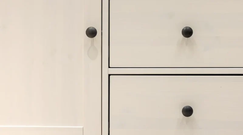 Are Cabinet Knobs Defining Quiet Luxury in the 2026 Kitchen Trend