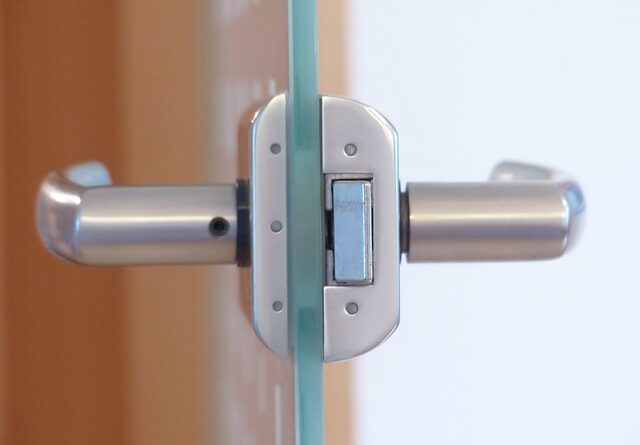 soft close cabinet doors