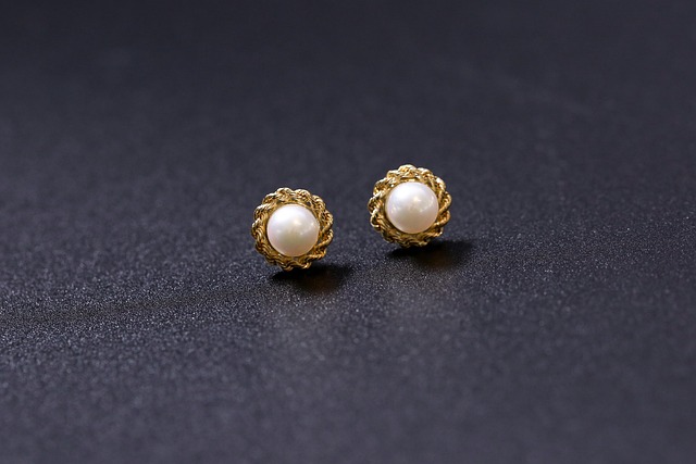 hypoallergenic stud earrings