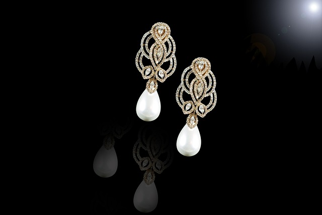 gold diamond earrings