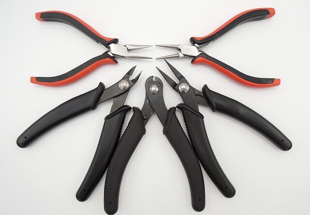 electrical wire cutters