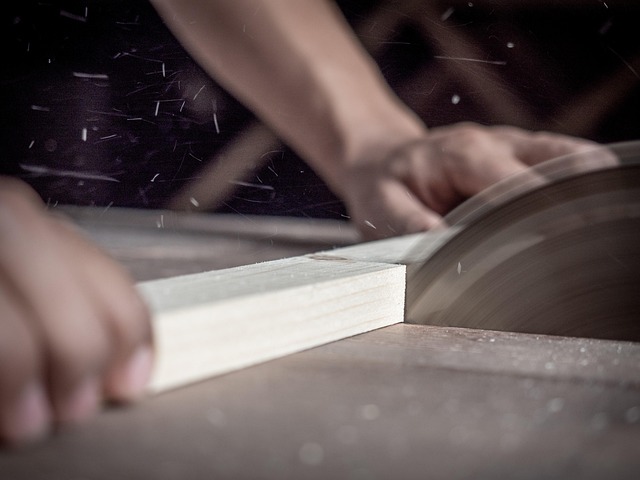 cutting saw