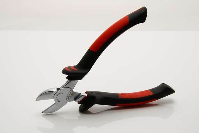 side cutter pliers