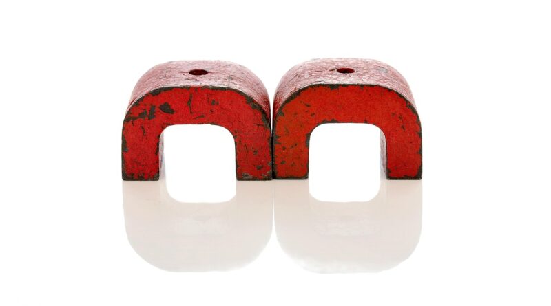 magnet, horseshoe, pair, alnico, red magnet, metal, stuck, force, side by side, reflection, magnet, magnet, magnet, magnet, magnet