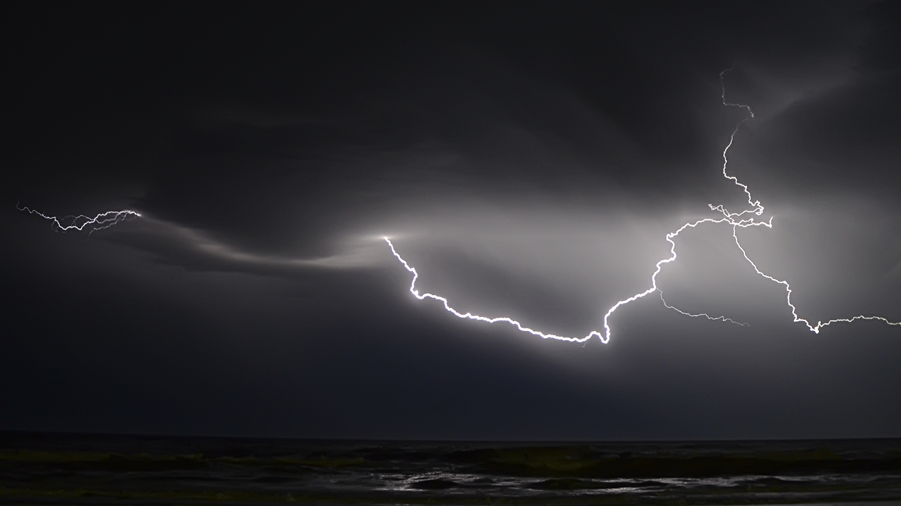 thunderbolt, lightning, weather, storm, stormy weather, lightning bolt, thunderstorm, night sky, night, dark, bolt, sky, nature, gray sky