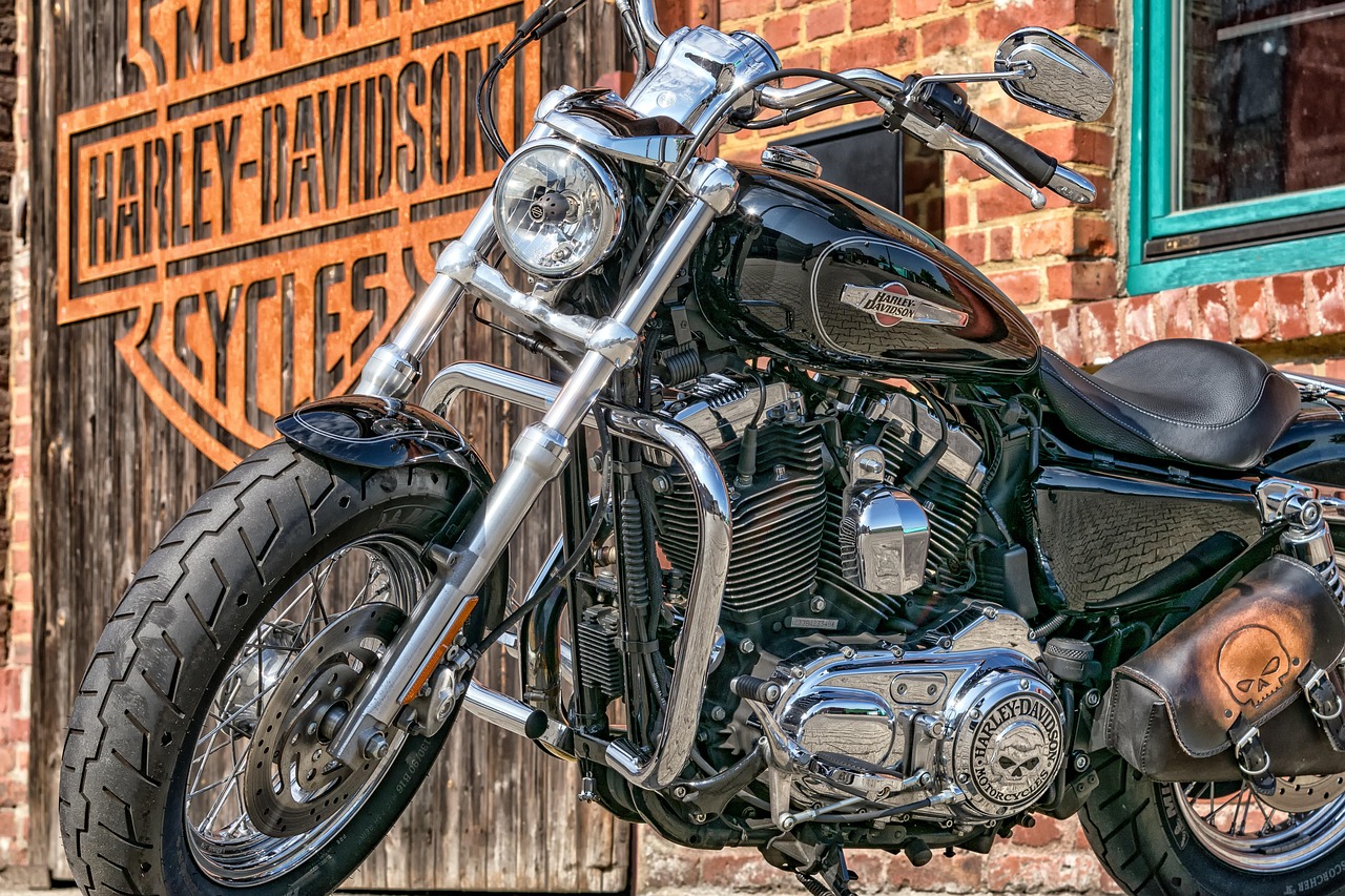 motorcycle, harley davidson, harley, usa, chrome, shine, rocker, silver, freedom, black, metal, engine, glittering, detail shot, polished, close up, maintained, clean, pure, dynamics, dream, machine, chopper, cult, america, route 66, luxury, harley davidson, harley davidson, harley davidson, harley davidson, harley davidson, harley
