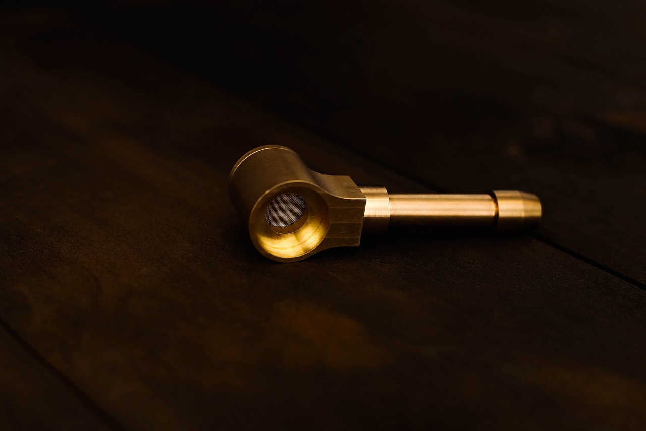 smoking, tobacco, smoking accessories, smoking pipe, metal pipe, metal, brass, cannabis accessories