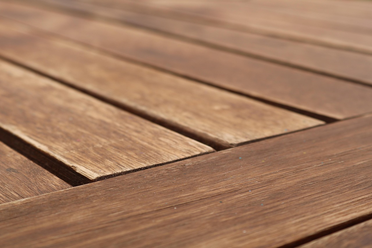 wood, of wood, log in, hard wood, treatment of the wood, surface, log in, log in, log in, hard wood, hard wood, hard wood, hard wood, hard wood