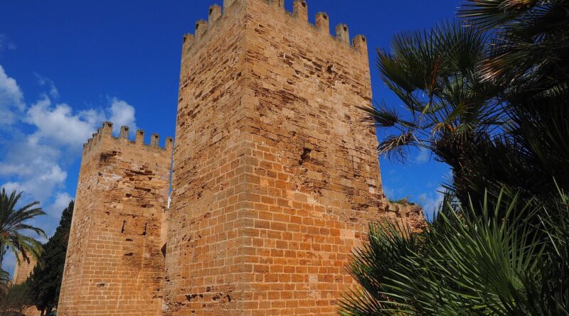 city gate, tower, defensive tower, wall, porta de sant sebastià, porta de mallorca, alcúdia, balearic island, mallorca, comarca, raiguer, city wall, power center