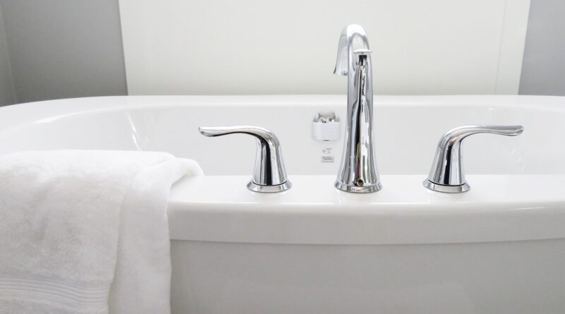 bathtub, tub, bathroom, bath, white, modern, hygiene, towel, faucet, water, sanitary, luxury, porcelain, elegance, ceramic, restroom, home, house, interior, nature, clean, wash, hygienic, washroom, gray home, gray water, gray house, gray bathroom, gray interior, gray clean