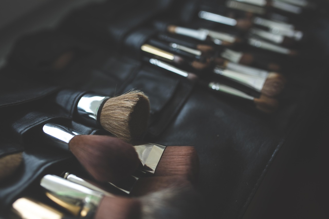 brush, brushes, make up, makeup, make-up, gray makeup, make up, make up, make up, make up, make up