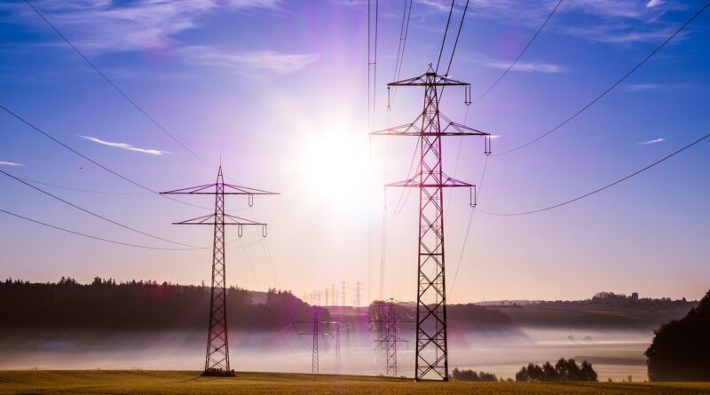 pylon, cables, sunrise, sunlight, sun, fog, mist, field, meadow, transmission towers, power towers, utility poles, power lines, overhead power lines, nature, power supply, electricity, morning hour, dawn, morning, landscape