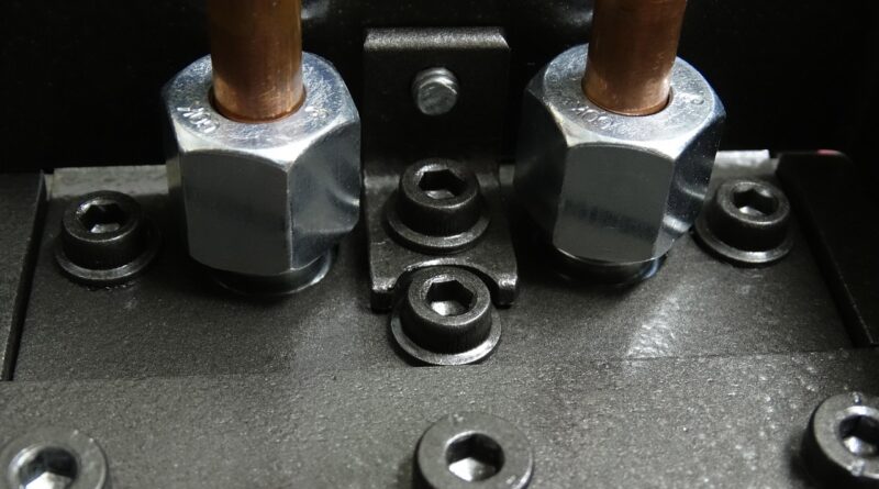 screw connection, screws, technology, metal, iron, copper pipes