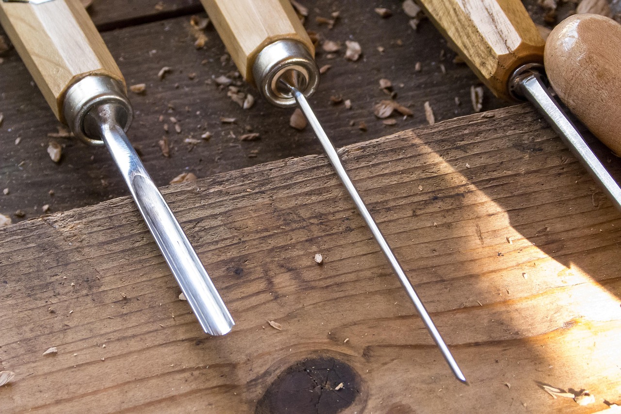 tool, to carve, craft, wood, manual, edit, work termite, carpenter, henchman, wood work, decoration, workers, technology, art, monument, meisel, equipment, carpenter, carpenter, carpenter, carpenter, carpenter, wood work, wood work