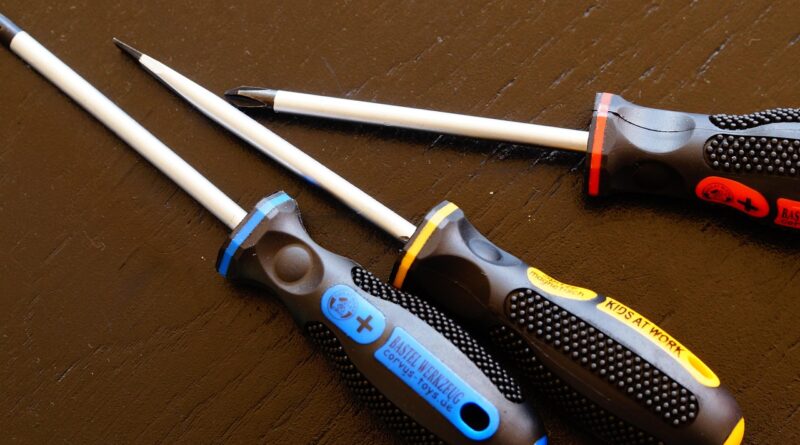 screwdriver, tool, craft, phillips, work, working device, tools, workshop, children, children's tool, screws, three, screwdriver, screwdriver, screwdriver, screwdriver, screwdriver